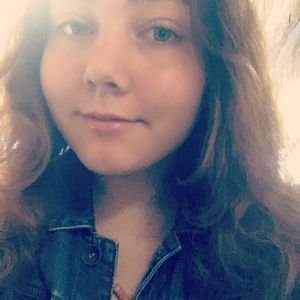 Meet your Posher, Ellie